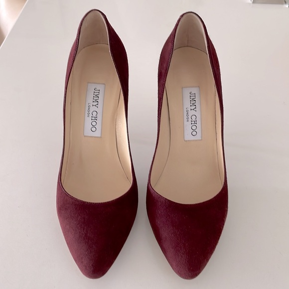 Jimmy Choo Burgundy Suede Pump w/ Patent Leather Heel - Picture 4 of 14